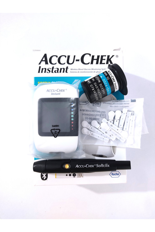 دستگاه تست قند خون آکیو چک اینستنت